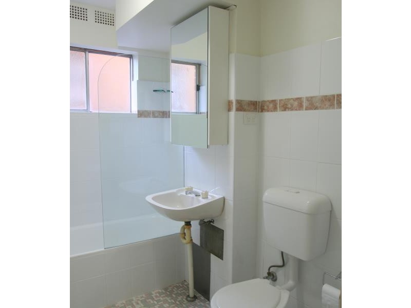 2/13 Dover Street, Summer Hill NSW 2130