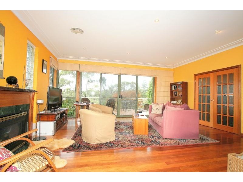 32 Griffith Avenue, Roseville Chase NSW 2069