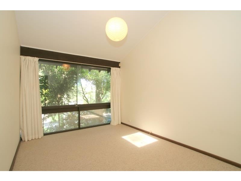 30 The Scarp, Castlecrag NSW 2068