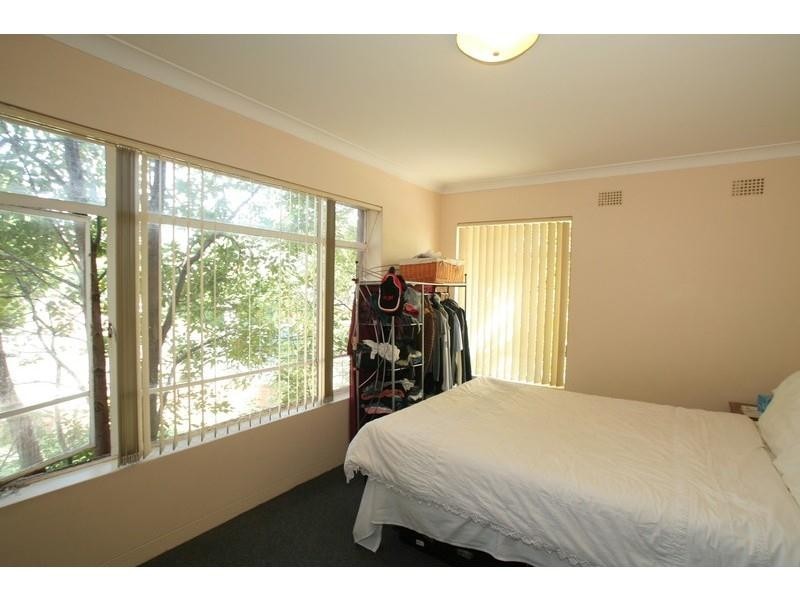 2/33 Albert Avenue, Chatswood NSW 2067