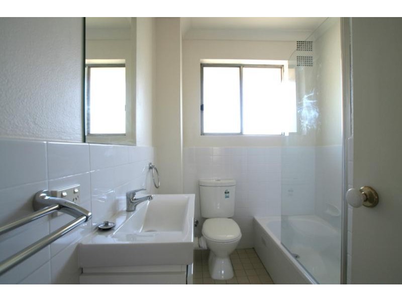 15/9A Cambridge Street, Gladesville NSW 2111