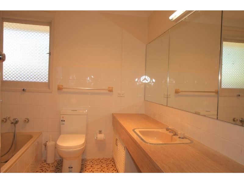 19 Ulm Avenue, Turramurra NSW 2074