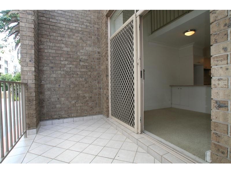 18/5 Help Street, Chatswood NSW 2067