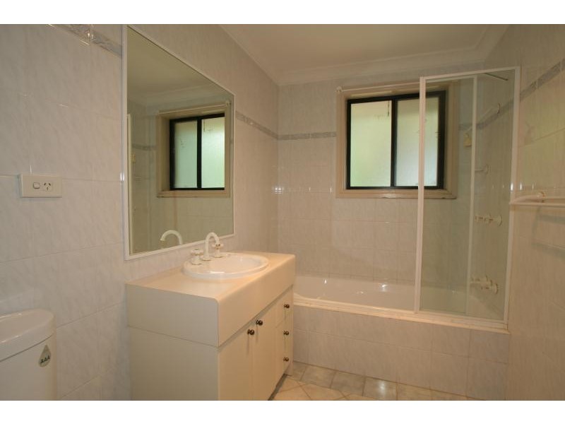 2/78 Solander Road, Kings Langley NSW 2147