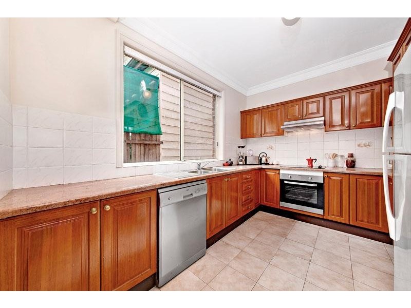 2/171 Windsor Road, Northmead NSW 2152