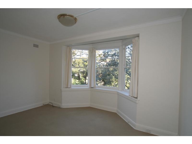 2/14 Bradly Avenue, Kirribilli NSW 2061