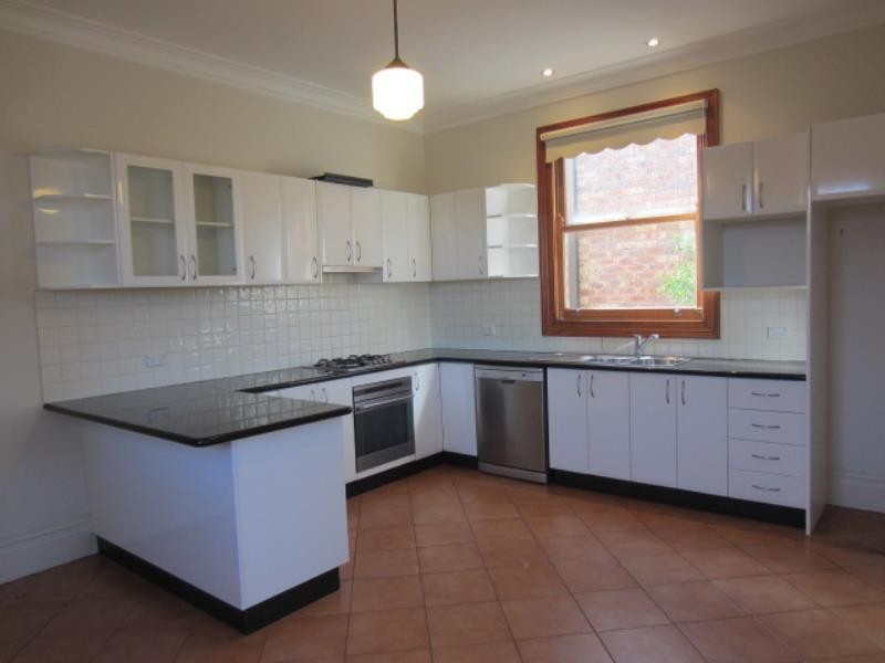 2/12 Miller Street, Petersham NSW 2049