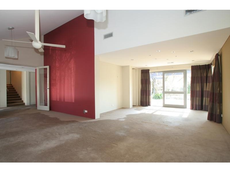 8 Wellesly Road, Pymble NSW 2073