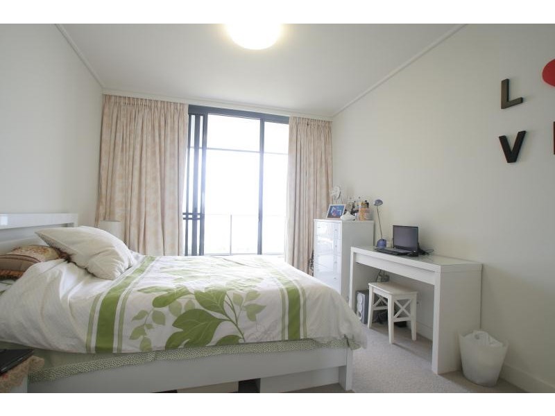 302/18 Shoreline Drive, Rhodes NSW 2138