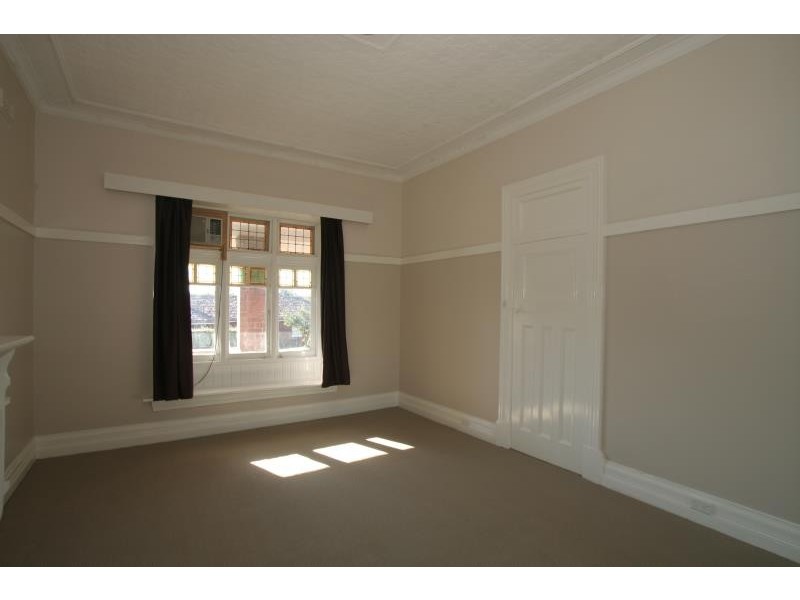 2/8 Waratah Street, Roseville NSW 2069