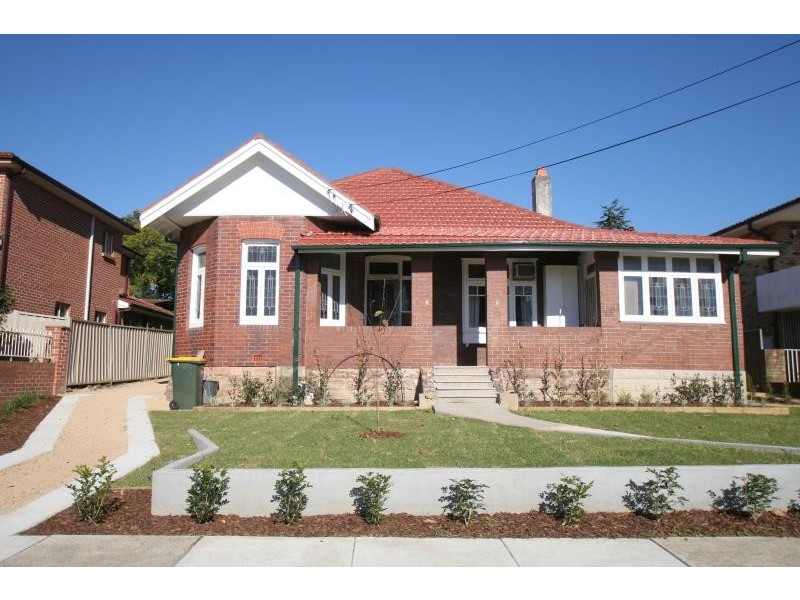 2/8 Waratah Street, Roseville NSW 2069