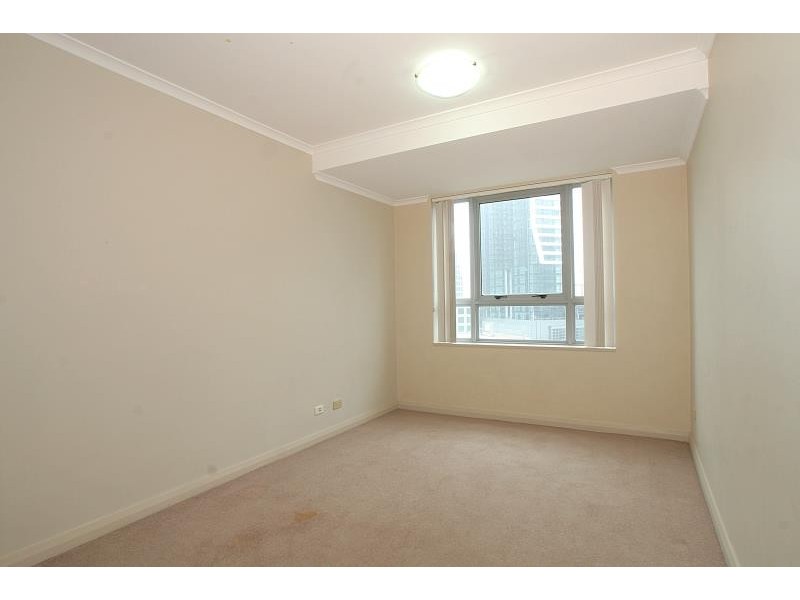 1009/2A Help Street, Chatswood NSW 2067