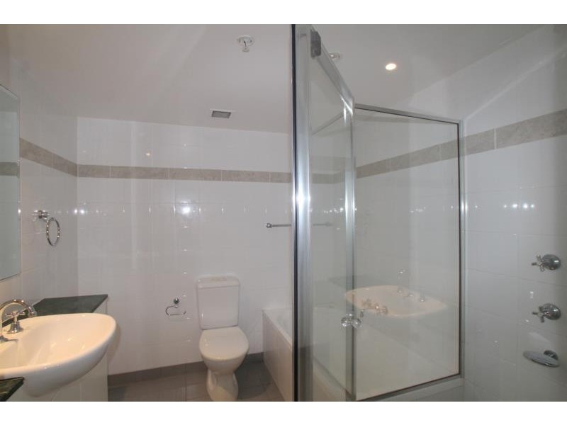 1702/2A Help Street, Chatswood NSW 2067