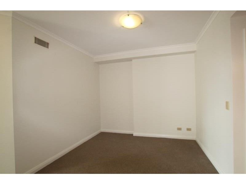 805/2A Help Street, Chatswood NSW 2067