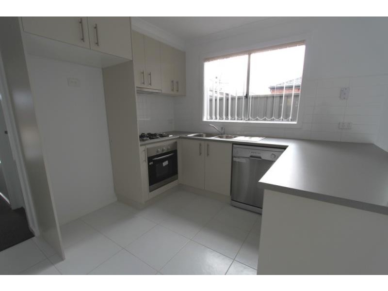 5 Poplar Close, Melton VIC 3337