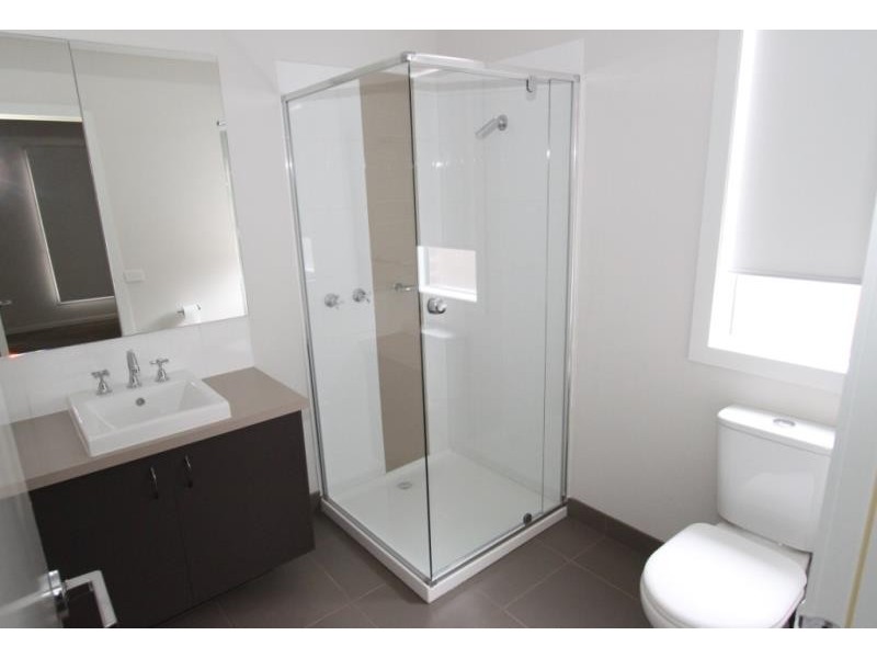 16 Faircroft Drive, Brookfield VIC 3338