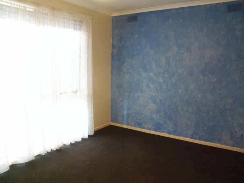 51 Bridgeford Crescent, Melton South VIC 3338