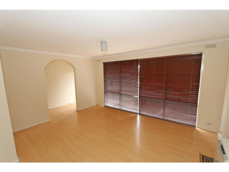 7 Hume Avenue, Melton South VIC 3338