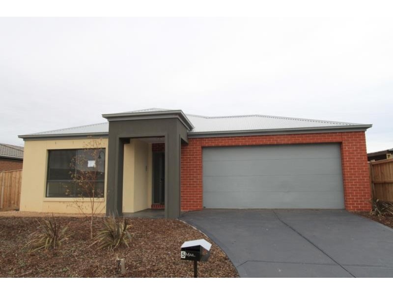 5 Leuca Avenue, Brookfield VIC 3338