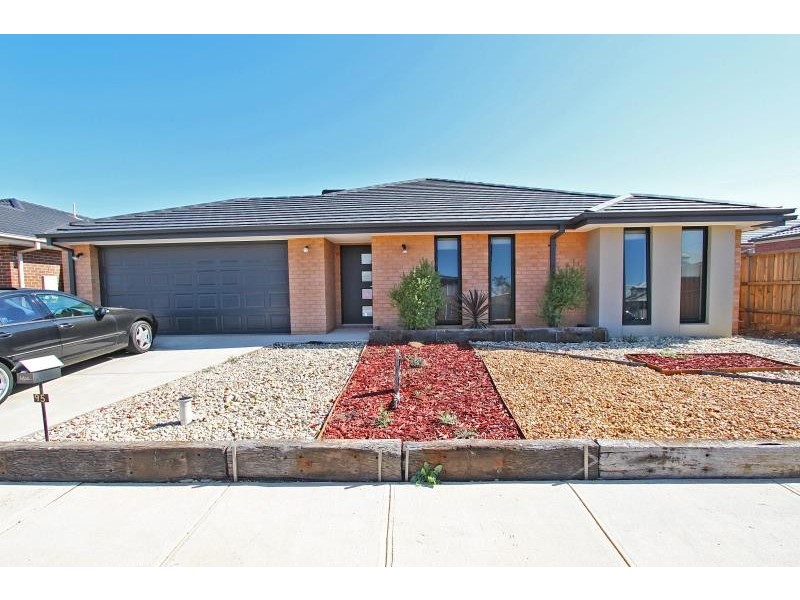 95 Arnolds Creek Boulevard, Melton West VIC 3337