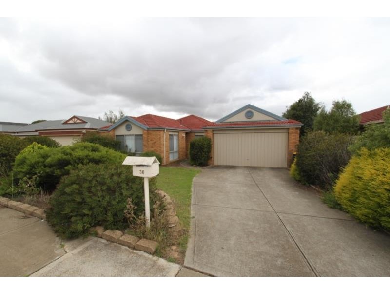 30 Pinnacle Crescent, Brookfield VIC 3338