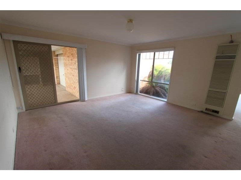 30 Pinnacle Crescent, Brookfield VIC 3338