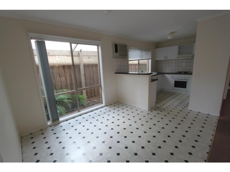 30 Pinnacle Crescent, Brookfield VIC 3338