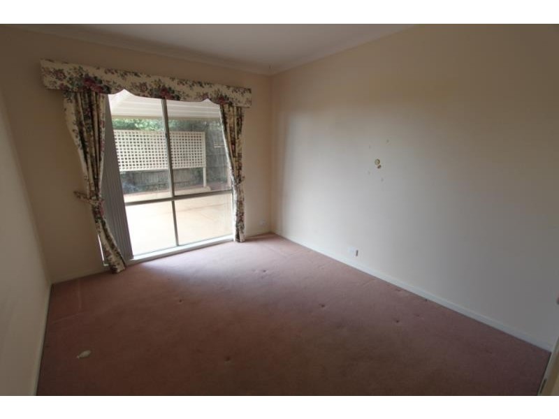 30 Pinnacle Crescent, Brookfield VIC 3338