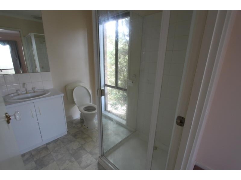 30 Pinnacle Crescent, Brookfield VIC 3338