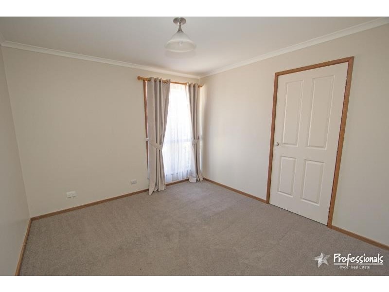 77 Childs Street, Melton South VIC 3338