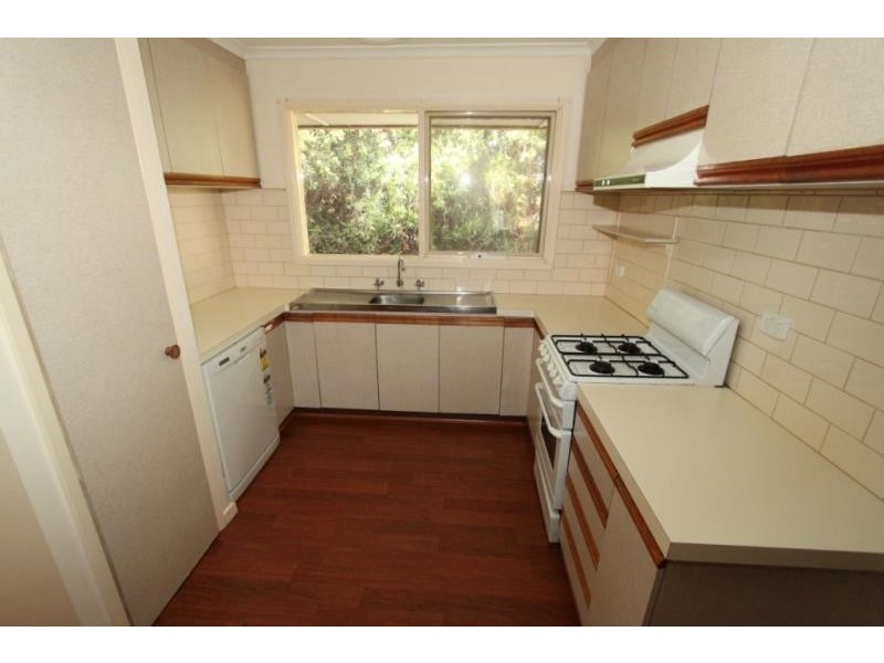 3 Burleigh Road, Melton VIC 3337