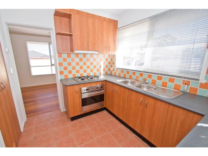 4 Oldershaw Road, Melton VIC 3337