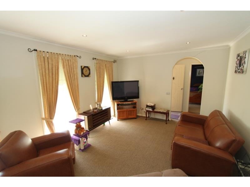 1 Norma Street, Melton VIC 3337