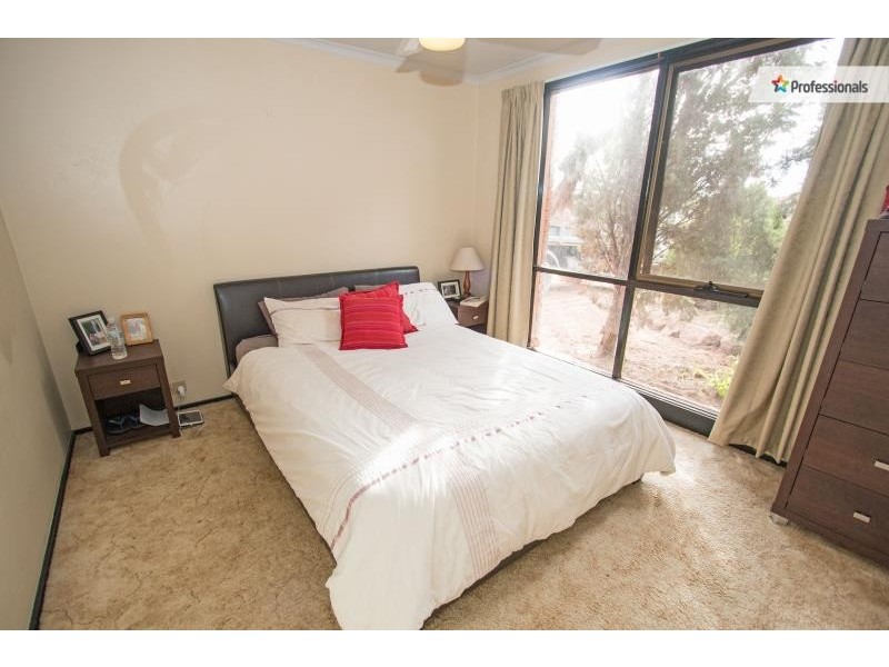 3 Molga Close, Kurunjang VIC 3337