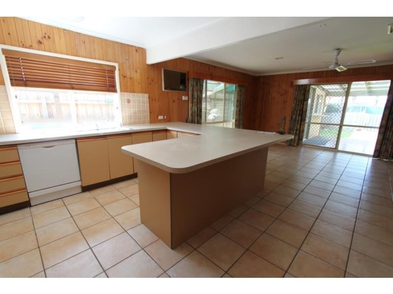 12 Emil Court, Melton VIC 3337