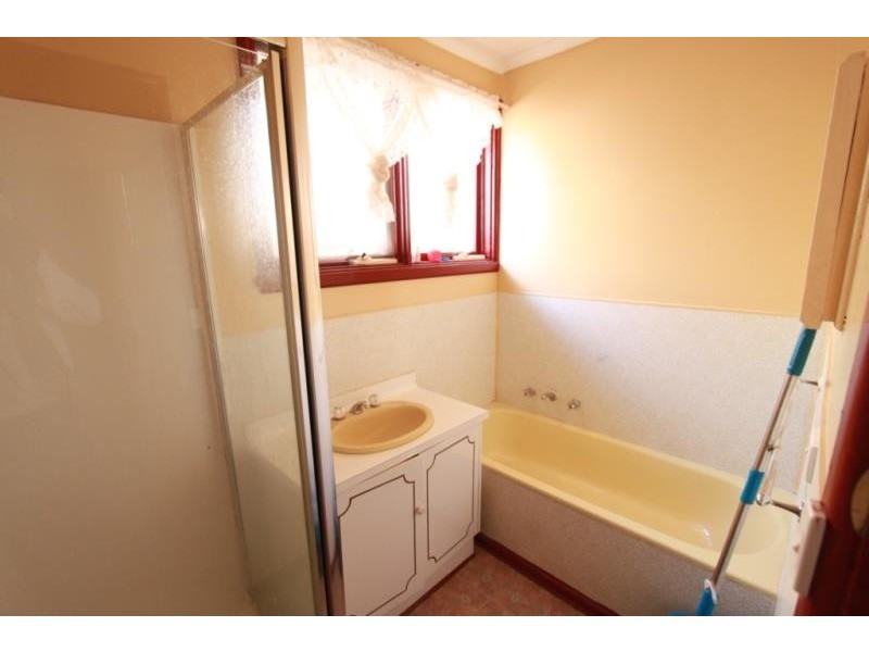 61 Oneils Road, Melton VIC 3337