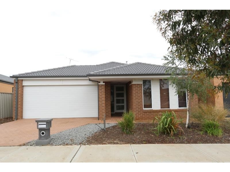 13 Red Fox Boulevard, Brookfield VIC 3338
