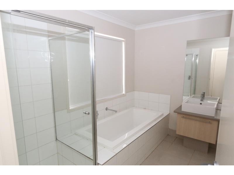 13 Red Fox Boulevard, Brookfield VIC 3338