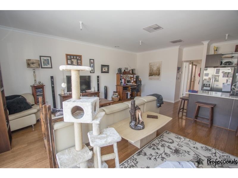 1/31 Faircroft Drive, Brookfield VIC 3338