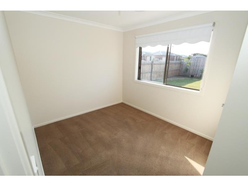 10 Split Rock Drive, Brookfield VIC 3338