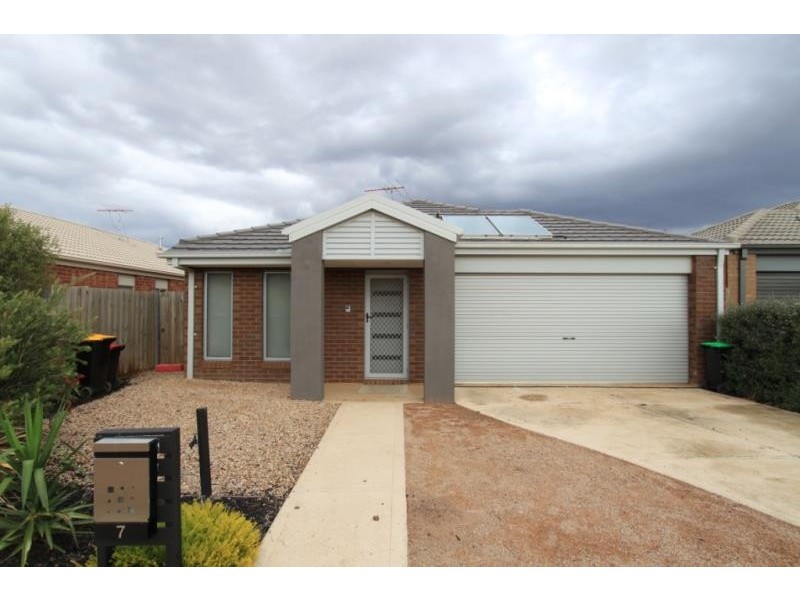 7 Boulderwood Court, Kurunjang VIC 3337