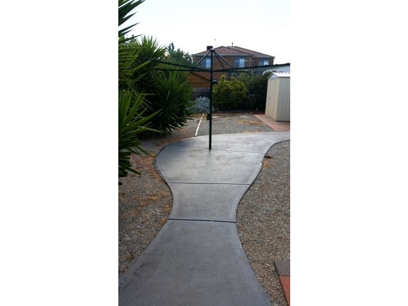 1 Gamalite Drive, Melton West VIC 3337