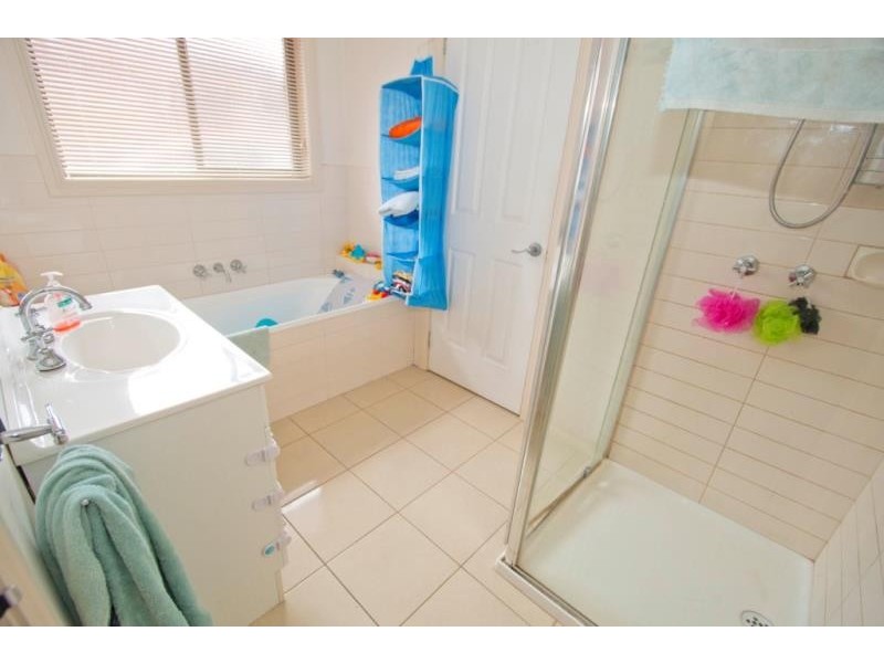 3/99 Vista Drive, Melton, Melton VIC 3337