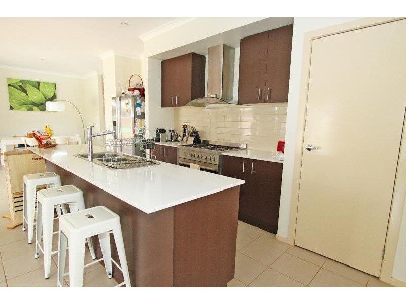 19 Kevington Drive, Eynesbury VIC 3338