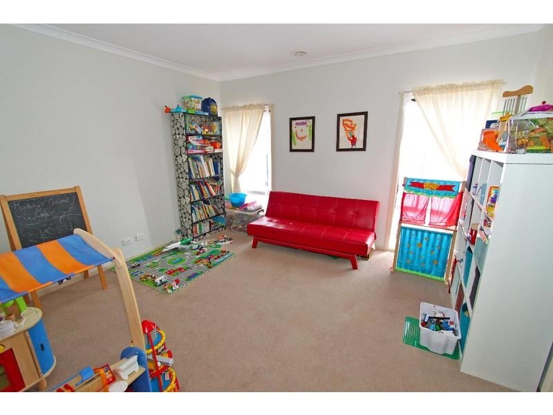 19 Kevington Drive, Eynesbury VIC 3338