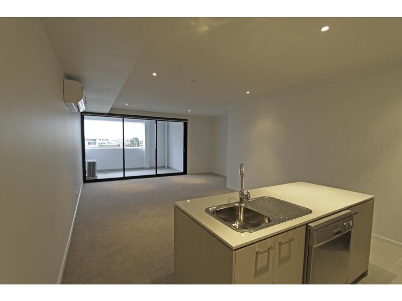 5/76 The Esplanade, Caroline Springs VIC 3023