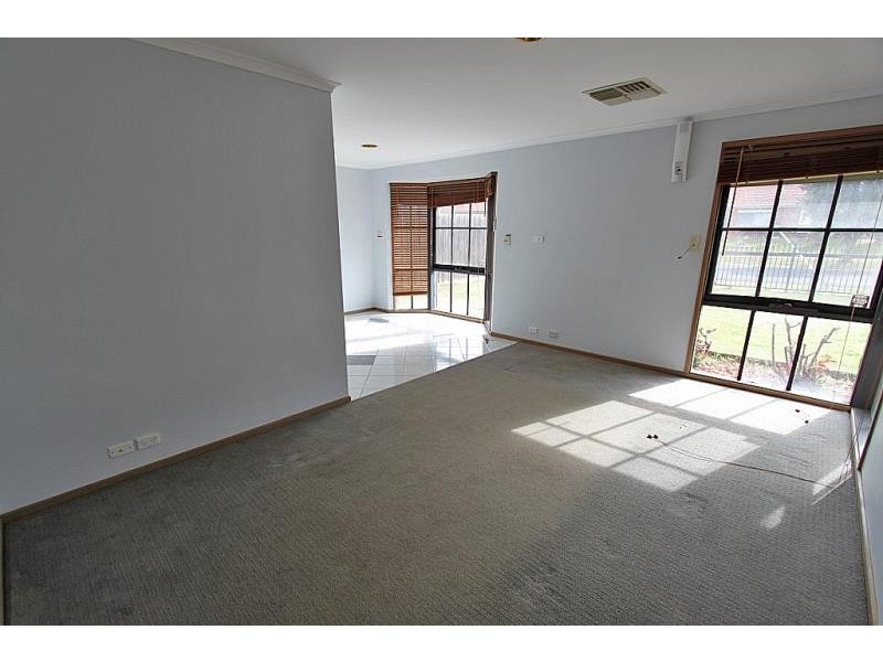 55 Kurunjang Drive, Melton VIC 3337