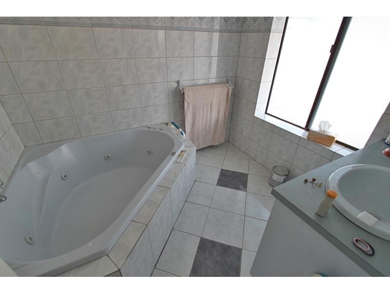 55 Kurunjang Drive, Melton VIC 3337