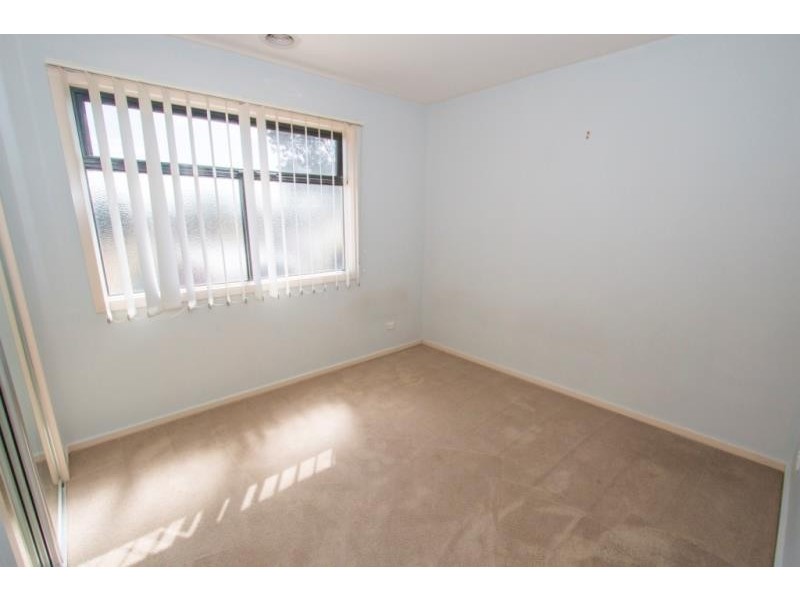 9/62 Andrew St, Melton South VIC 3338