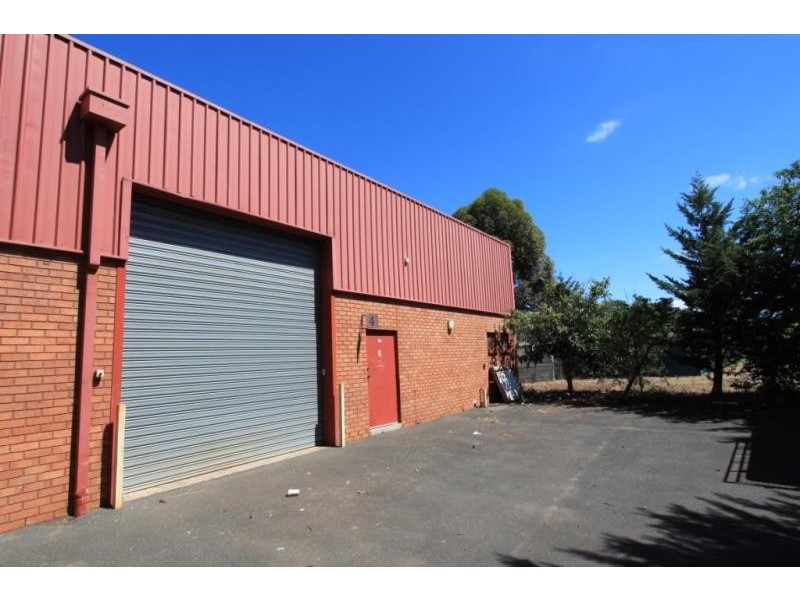 4/10 Collins Road, Melton VIC 3337